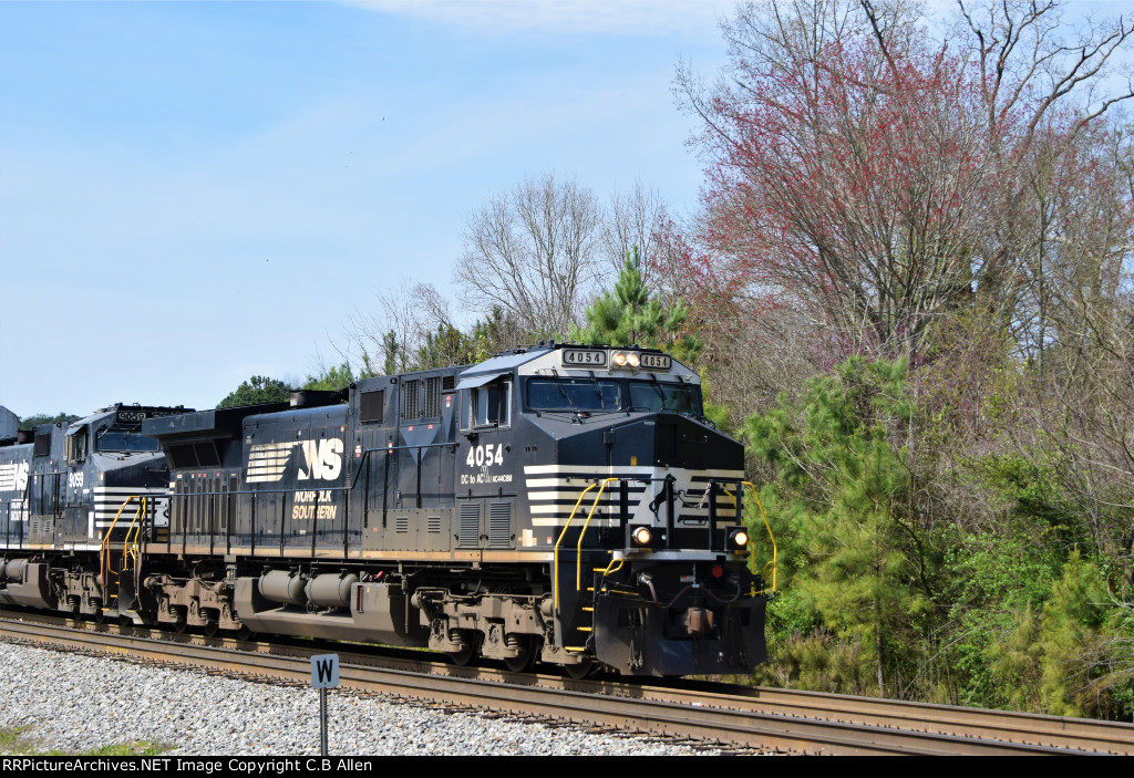 NS 4054 Leads A WB Manifest